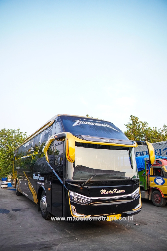 Madu Kismo Sleeper Class